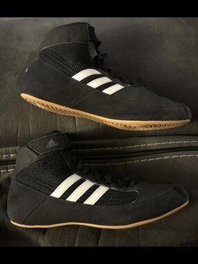 Adidas Men’s Black & White Wrestling Shoes Size 6